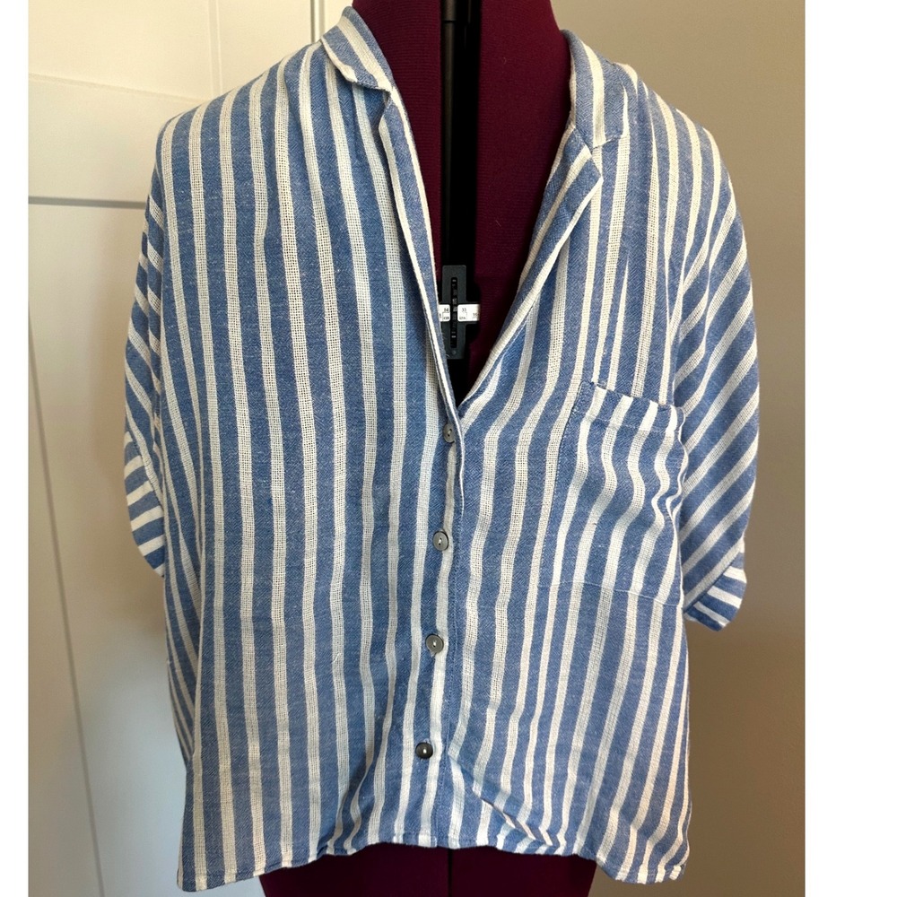 Evereve Womens Blue White Striped Button Down Shirt Short Sleeve Boxy Fit Large